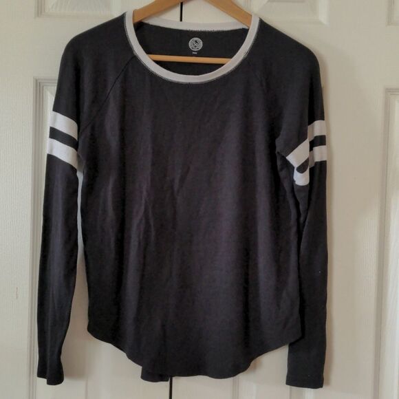 New Authentic American apparel relaxed for size s long sleeve tshirt long hem - Picture 1 of 9